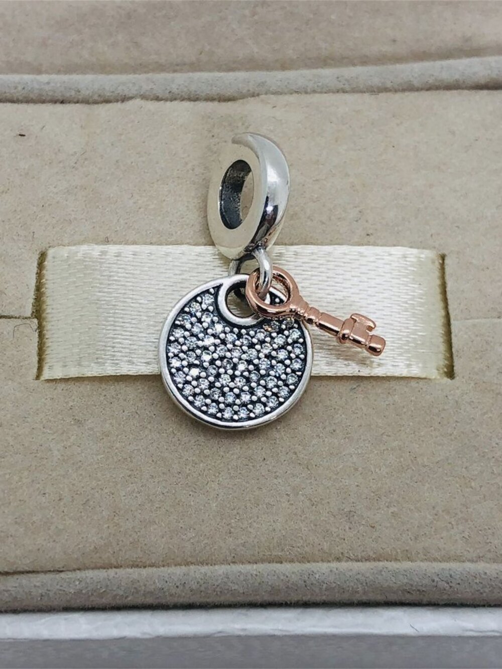 ✨🔥Pandora Two-Tone Key To Happiness Double Dangle Charm